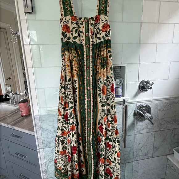FARM Rio Dresses & Skirts - Farm rio garden tapestry dress sz small